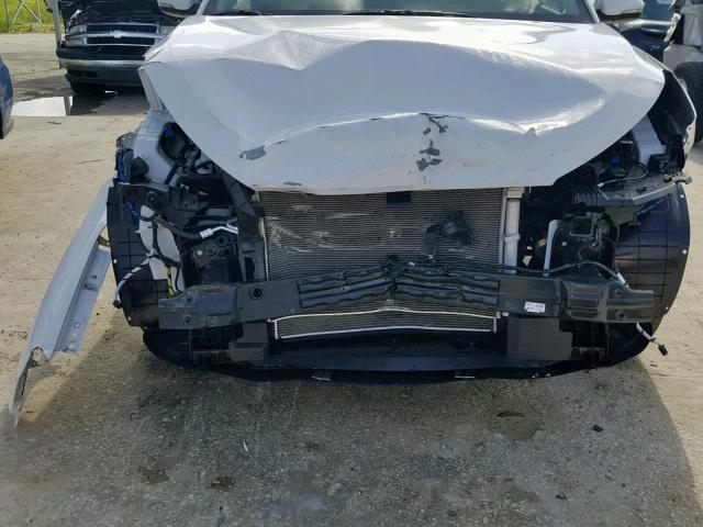 KM8J33A40JU763978 - 2018 HYUNDAI TUCSON SEL WHITE photo 9