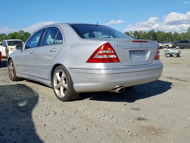 WDBRF52H26A906089 - 2006 MERCEDES-BENZ C 230 SILVER photo 3