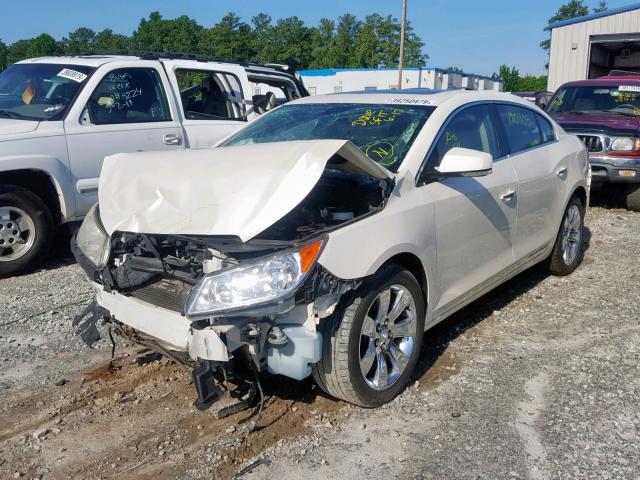 1G4GC5EGXAF164858 - 2010 BUICK LACROSSE C WHITE photo 2