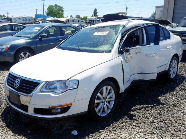 WVWJL7AN8AE062152 - 2010 VOLKSWAGEN PASSAT KOM WHITE photo 2