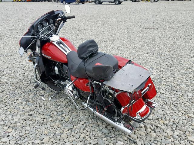 1HD1KEM15BB627720 - 2011 HARLEY-DAVIDSON FLHTK RED photo 3