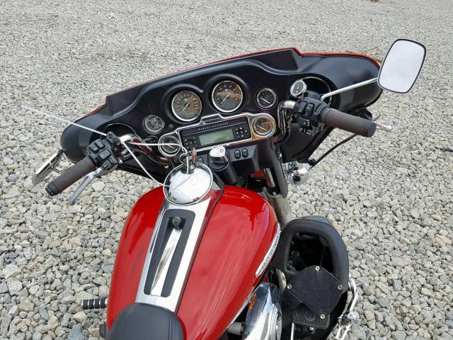 1HD1KEM15BB627720 - 2011 HARLEY-DAVIDSON FLHTK RED photo 5