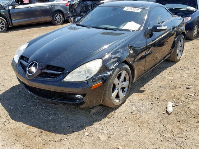 WDBWK54F26F092989 - 2006 MERCEDES-BENZ SLK 280 BLACK photo 2