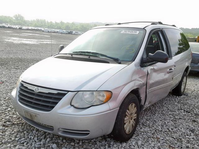 2C4GP44R15R499642 - 2005 CHRYSLER TOWN & COU SILVER photo 2