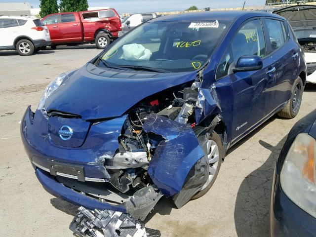 1N4BZ0CP3HC311560 - 2017 NISSAN LEAF S BLUE photo 2