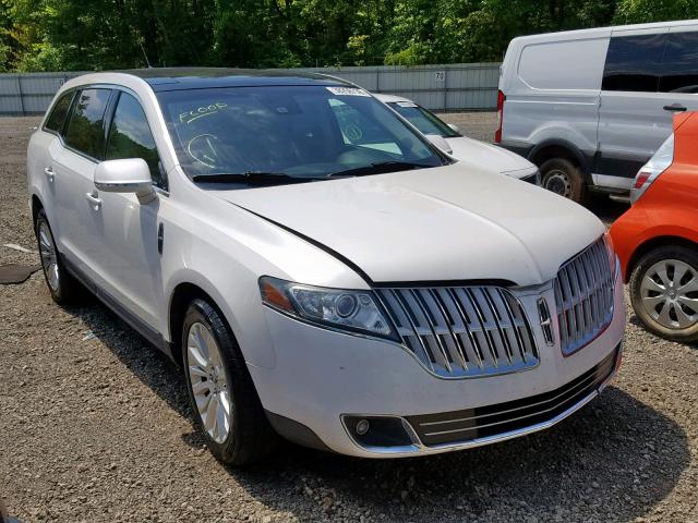 2LMHJ5AR9ABJ09020 - 2010 LINCOLN MKT WHITE photo 1