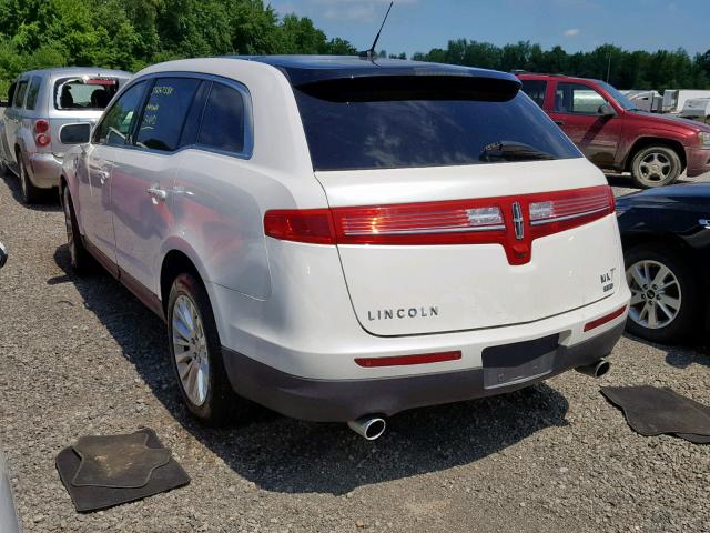 2LMHJ5AR9ABJ09020 - 2010 LINCOLN MKT WHITE photo 3