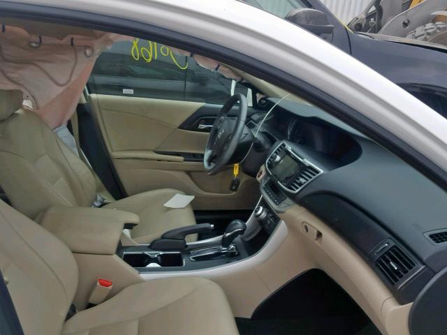 1HGCR2F82DA177405 - 2013 HONDA ACCORD EXL WHITE photo 5