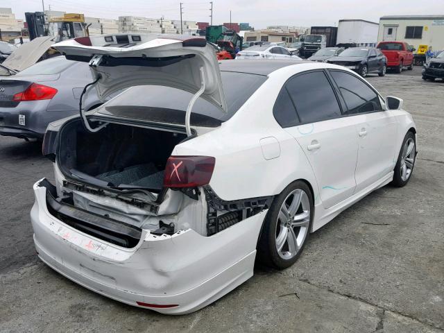 3VW1K7AJXBM029839 - 2011 VOLKSWAGEN JETTA BASE 白色 照片 4