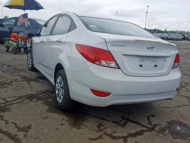 KMHCT4AE9HU363418 - 2017 HYUNDAI ACCENT SE WHITE photo 3