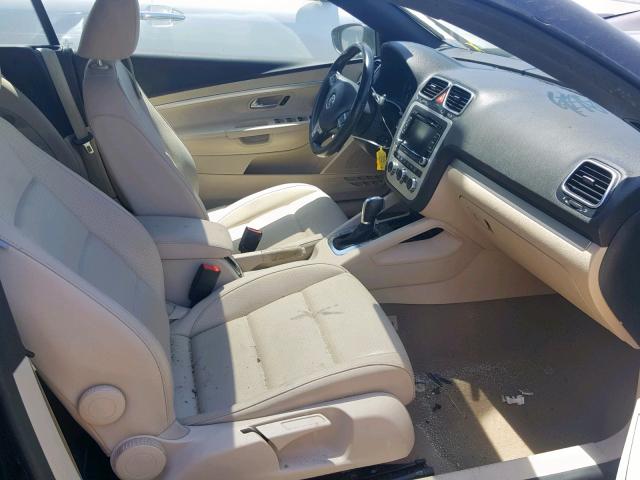 WVWBW8AH0DV000566 - 2013 VOLKSWAGEN EOS KOMFOR 黑色 照片 5