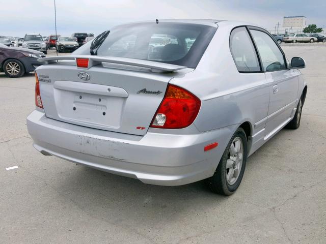 KMHCG35CX5U358862 - 2005 HYUNDAI ACCENT GS SILVER photo 4