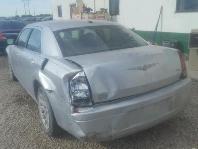 2C3KA43R77H889459 - 2007 CHRYSLER 300 SILVER photo 3