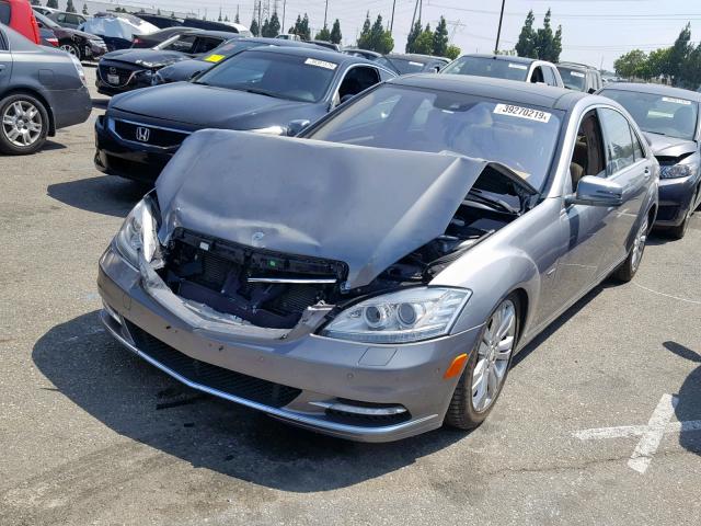 WDDNG9FBXAA319776 - 2010 MERCEDES-BENZ S 400 GRAY photo 2