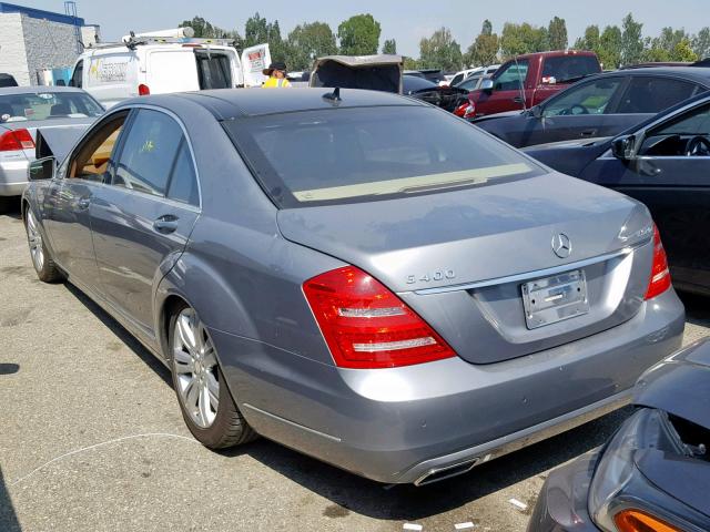 WDDNG9FBXAA319776 - 2010 MERCEDES-BENZ S 400 GRAY photo 3