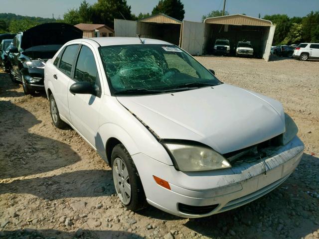 1FAHP34N57W270165 - 2007 FORD FOCUS ZX4 WHITE photo 1