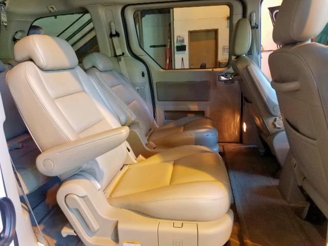 2FMZA58204BA30011 - 2004 FORD FREESTAR L WHITE photo 6