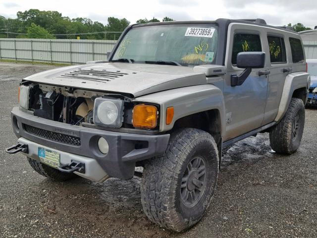 5GTEN13E998116115 - 2009 HUMMER H3 TAN photo 2