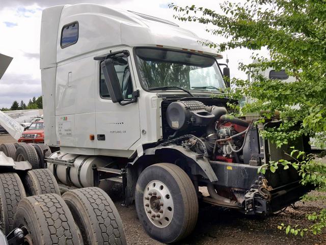 4V4NC9TG37N438796 - 2007 VOLVO VN VNL WHITE photo 1