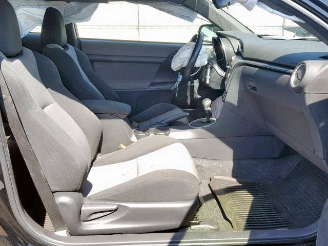 JTKJF5C79GJ024920 - 2016 TOYOTA SCION TC შავი ფოტო 5