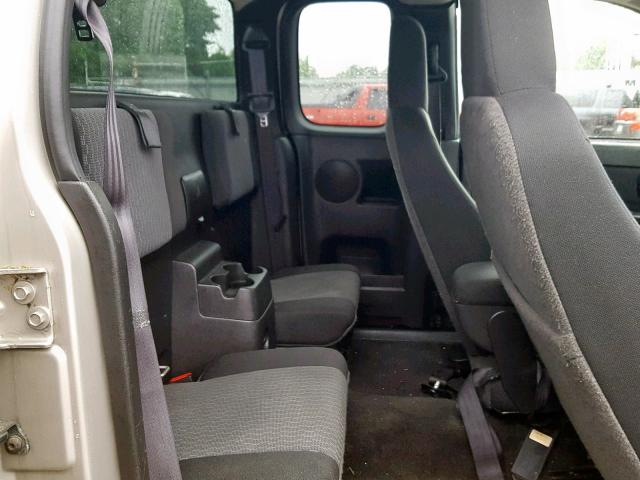 1GCDT49E088220900 - 2008 CHEVROLET COLORADO L TAN photo 6