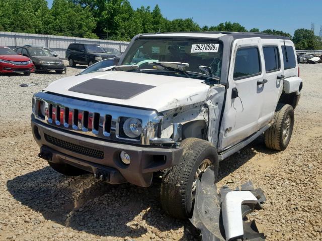 5GTDN13E178233776 - 2007 HUMMER H3 WHITE photo 2