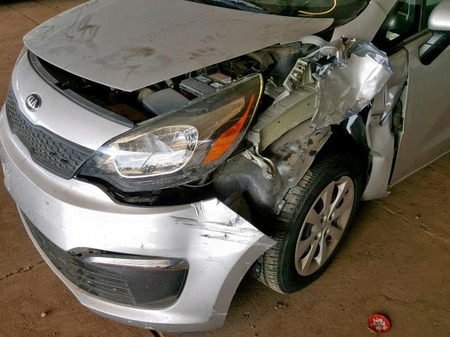 KNADM4A38G6573481 - 2016 KIA RIO LX SILVER photo 9