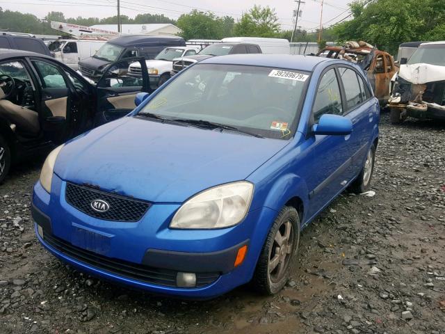 KNADE163166122590 - 2006 KIA RIO 5 BLUE photo 2