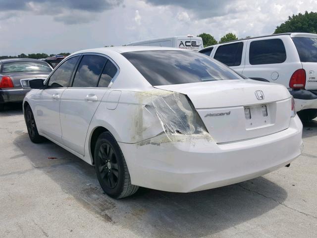 JHMCP26478C050854 - 2008 HONDA ACCORD LXP WHITE photo 3