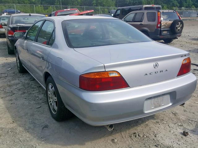 19UUA56641A010244 - 2001 ACURA 3.2TL SILVER photo 3