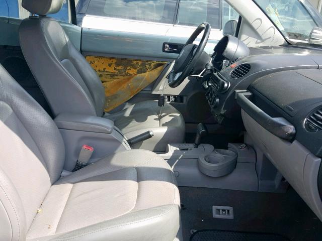 3VWCM31Y65M367154 - 2005 VOLKSWAGEN NEW BEETLE BLUE photo 5