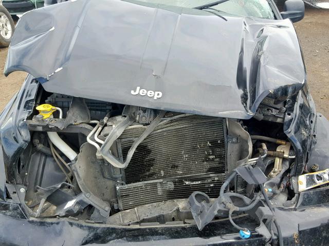 1J8GL58K15W719733 - 2005 JEEP LIBERTY LI BLACK photo 7