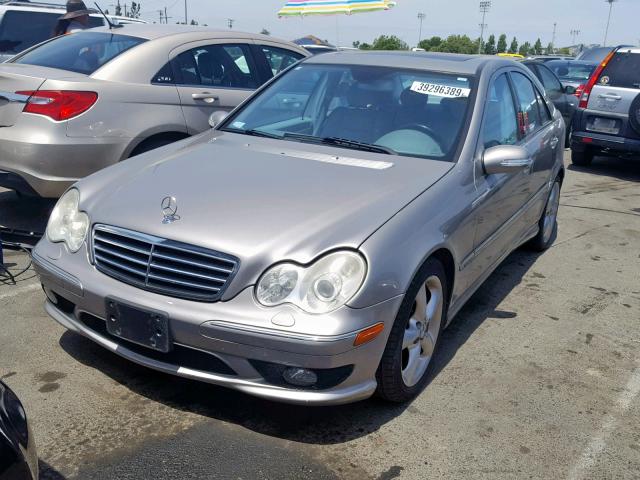 WDBRF40J05F585347 - 2005 MERCEDES-BENZ C 230K SPO SILVER photo 2