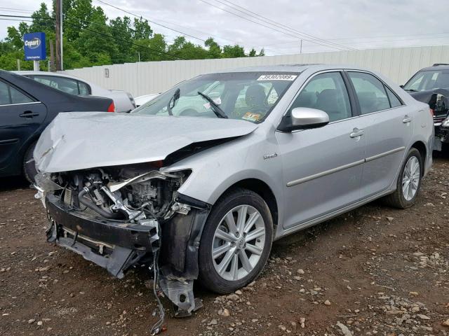 4T1BD1FK4CU008168 - 2012 TOYOTA CAMRY HYBR SILVER photo 2