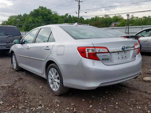 4T1BD1FK4CU008168 - 2012 TOYOTA CAMRY HYBR SILVER photo 3