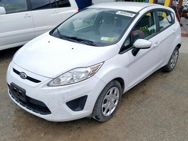 3FADP4TJ8DM215403 - 2013 FORD FIESTA S WHITE photo 2