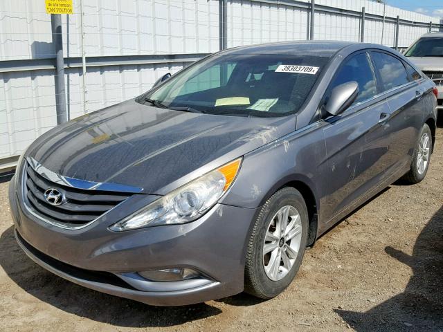 5NPEB4ACXDH693538 - 2013 HYUNDAI SONATA GLS CHARCOAL photo 2