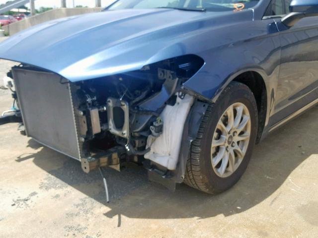 3FA6P0G75JR217477 - 2018 FORD FUSION S BLUE photo 9