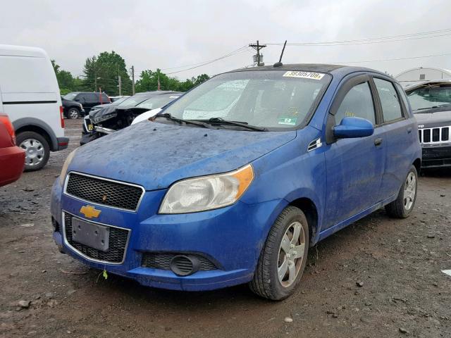 KL1TD6DE0AB054891 - 2010 CHEVROLET AVEO LS BLUE photo 2