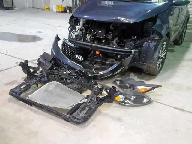 KNDPCCAC7E7639653 - 2014 KIA SPORTAGE E BLUE photo 9