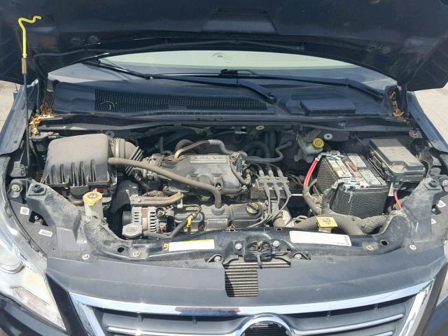 2V8HW34179R554665 - 2009 VOLKSWAGEN ROUTAN SE BLACK photo 7