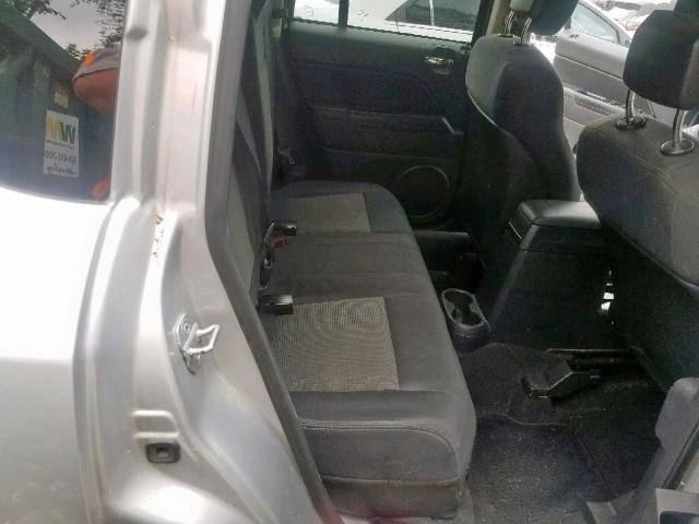 1C4NJCBAXCD579683 - 2012 JEEP COMPASS SP 银色 照片 6
