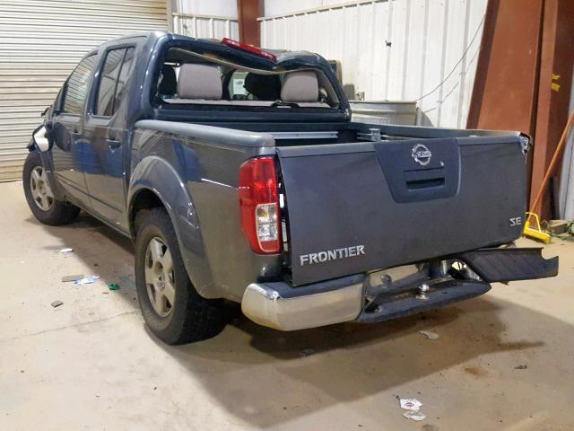 1N6AD07U46C418115 - 2006 NISSAN FRONTIER C GRAY photo 3