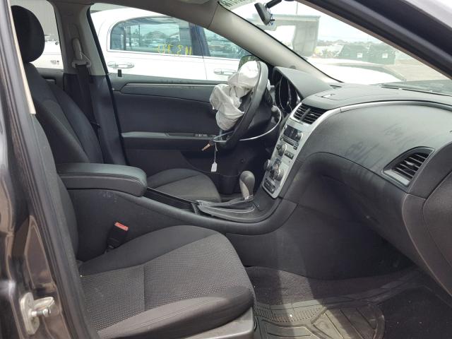 1G1ZC5E09AF310451 - 2010 CHEVROLET MALIBU 1LT 灰色 照片 5