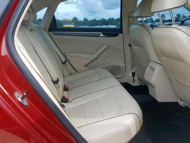 1VWDT7A34HC028420 - 2017 VOLKSWAGEN PASSAT R-L BURGUNDY photo 6