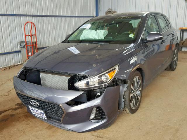 KMHH35LE7JU015678 - 2018 HYUNDAI ELANTRA GT GRAY photo 2