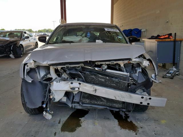 2D4FV47T77H899788 - 2007 DODGE MAGNUM SE SILVER photo 9