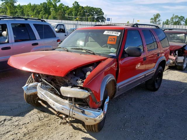 1GNCS13W0X2160589 - 1999 CHEVROLET BLAZER RED photo 2