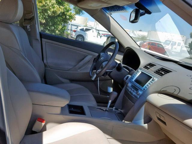 4T1BB46K88U040488 - 2008 TOYOTA CAMRY HYBR TAN photo 5