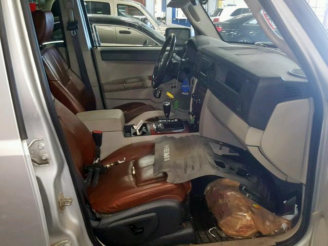 1J8HG582X6C245728 - 2006 JEEP COMMANDER 银色 照片 5